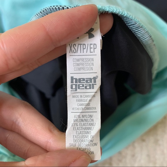 COPY - Under Armour 3/4 Workout Leggings - Picture 5 of 5